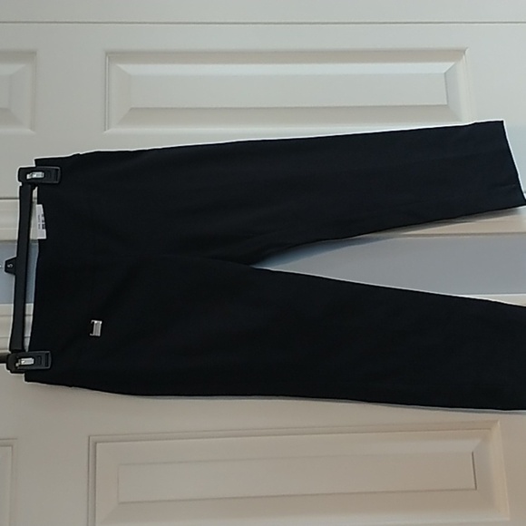 Alfani Pants - Alfani Ebony Black Capri Stretch Pants sz 0P